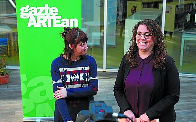 Oihane Amoedo y Mónica Martínez, ayer en el CBA. 