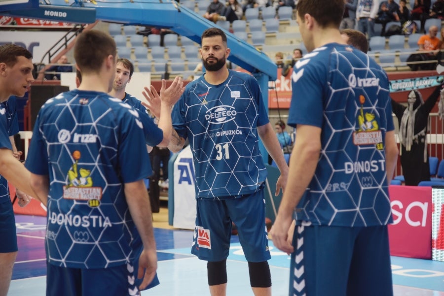 El Gipuzkoa Basket se enfrenta en casa al Valencia Basket. 