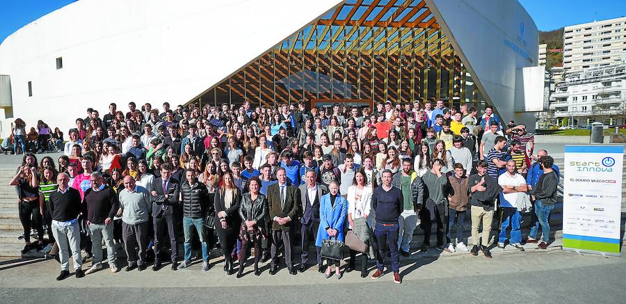 El emprendimiento tiene futuro en Gipuzkoa. Es la principal conclusión que se puede extraer de la séptima edición de STARTinnova, el programa pedagógico impulsado por diariovasco.com y que este curso ha contado con la participación de más de 3.000 alumnos unos 200 centros escolares en Euskadi, Asturias, Valencia, La Rioja, Castilla y León y Madrid.