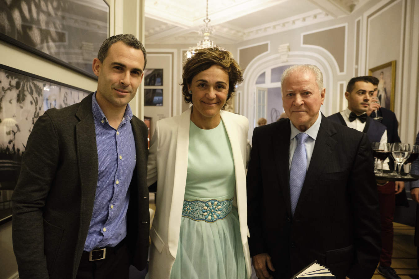 La segunda edición de los premios 'Cinco Estrellas', organizados por EL DIARIO VASCO, han tenido lugar este lunes en el Hotel Maria Cristina de la capital guipuzcoana. El principal galardón ha recaido en la figura de Antoine Griezmann, exjugador de la RealSociedad, actualmente en las filas del Atlético de Madrid y que se ha llevado el premio por su reciente título de Campeón del Mundo logrado en Rusia el verano pasado con la selección francesa y la Europa League, lograda con el Atlético de Madrid.