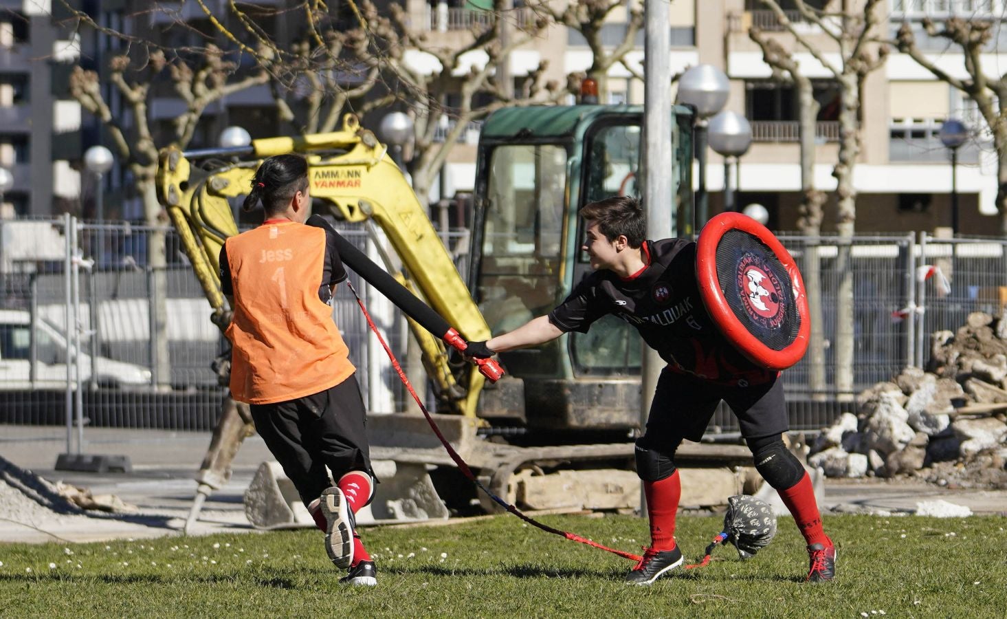 El club Arima Galduak de Eibar practica este novedoso deporte que está dando sus primeros pasos en el País Vasco