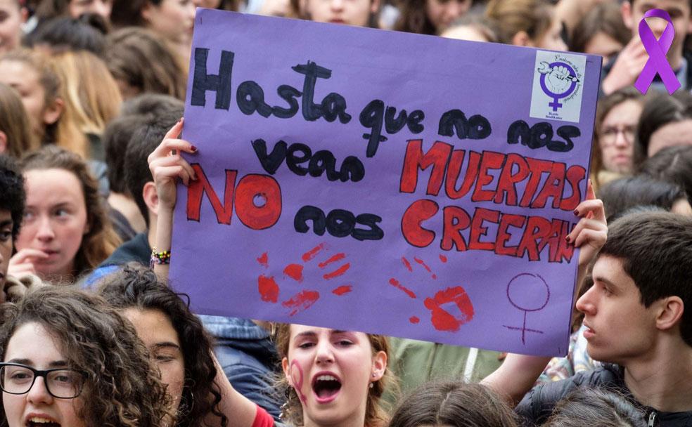 Mujeres protestan en Donostia contra la sentencia de 'La Manada'.