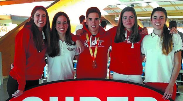 Sorondo, Sasiain, Arozena, Garrido y Orduña, en el estatal sub20.
