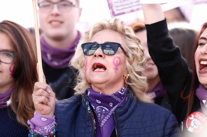 Una marea morada recorre todo el país para reivindicar la igualdad de género