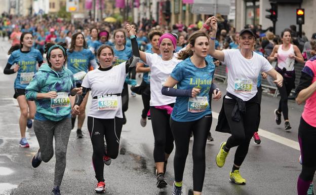 5.450 mujeres han tomado la salida en la Lilatón de San Sebastián. 