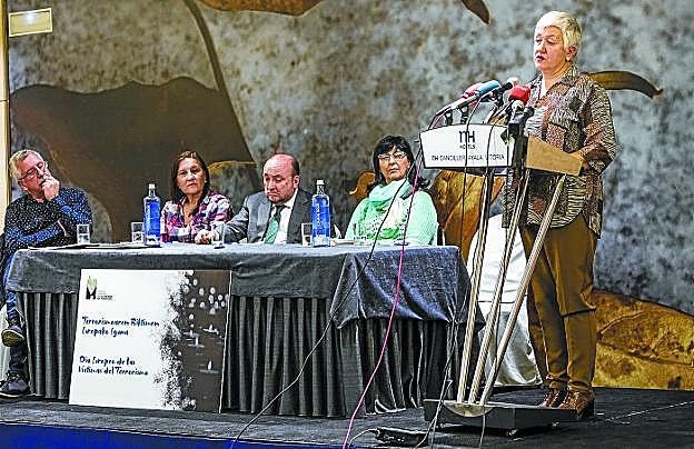 María Soledad Chávarri, hija del jefe de la Policía local de Beasain asesinado por ETA en 1979, expone su testimonio.