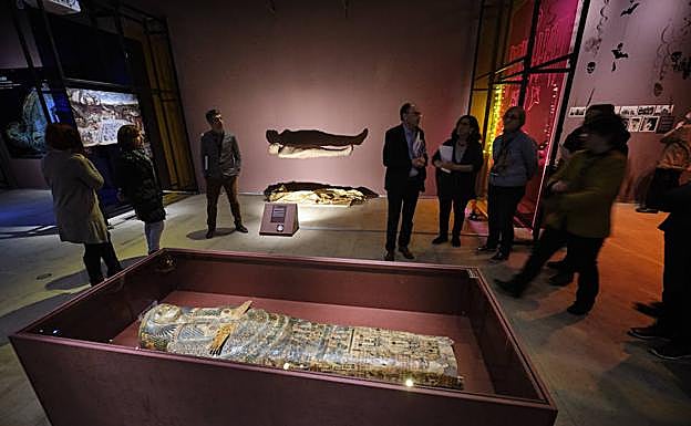 Imagen principal - San Telmo se asoma a Polloe