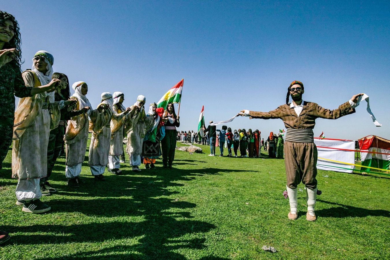 Celebración de la llegada de la primavera en la ciudad siria de al-Qahtaniyah, en la provincia de Hasakeh, cerca de la frontera sirio-turca