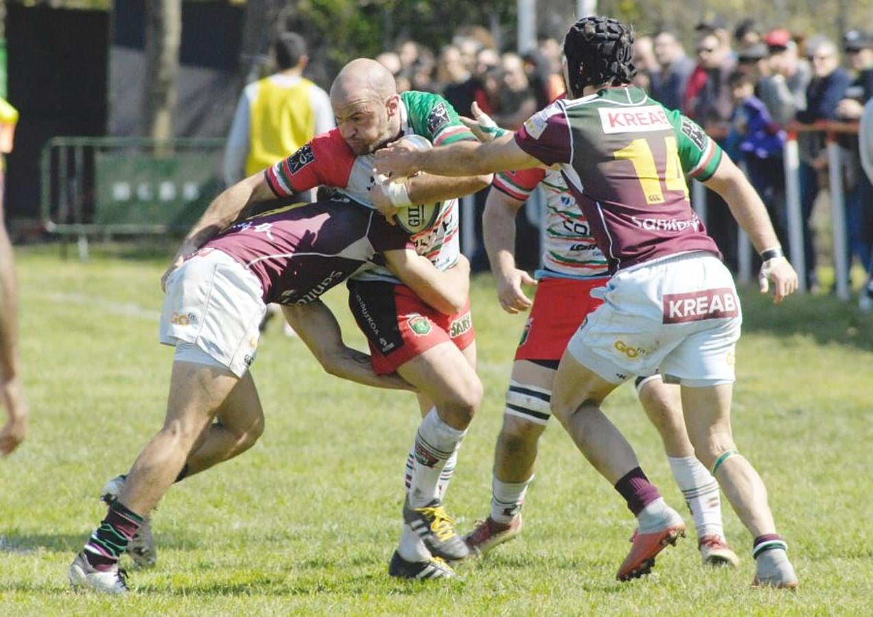 Cientos de personas han participado este domingo en la XXIII Marcha contra el Racismo y la Xenofobia, que un año más ha partido de Trintxerpe al centro de San Sebastián, para advertir del «peligro del ascenso de las extremas derechas» para las políticas migratorias y de asilo.