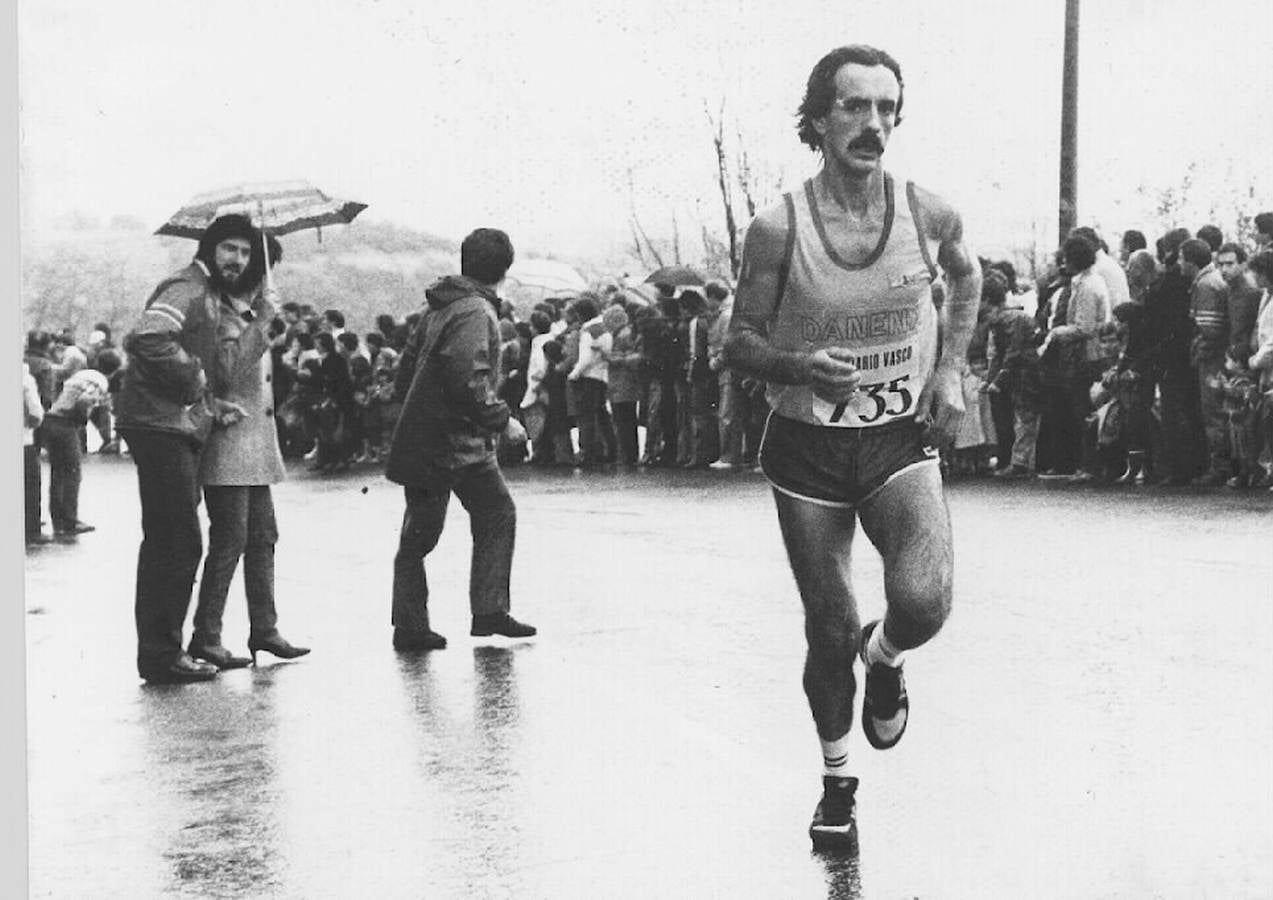 El 30 de marzo del año 1919, la Behobia-San Sebastián se disputó por primera vez. Desde entonces, la carrera ha tenido 54 ediciones en tres etapas diferentes.