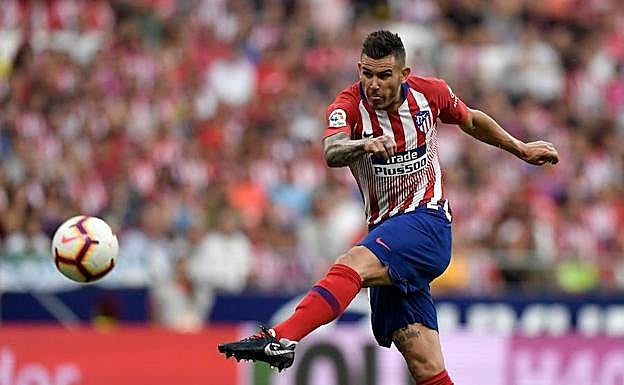 Lucas Hernández, durante un partido con el Atlético. 