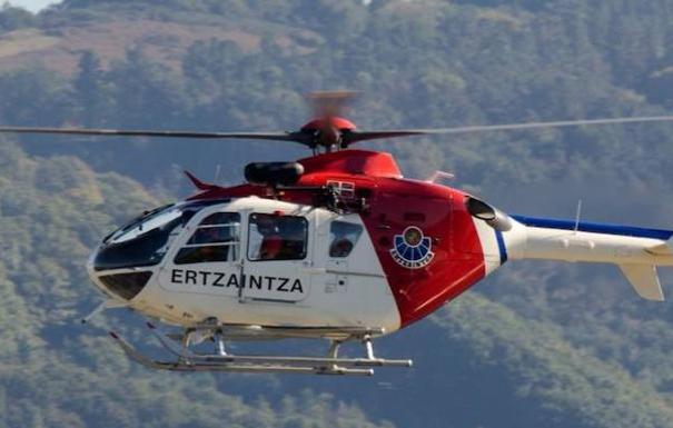 El ciclista herido en Ataun ha sido traslado al Hospital Donostia por el helicóptero de la Ertzaintza.