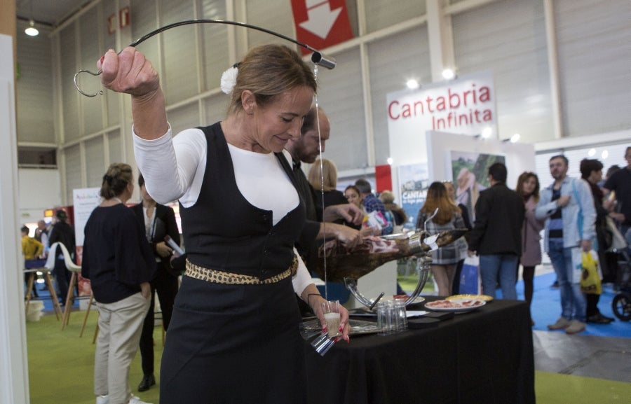 La feria turística de Gipuzkoa Sevatur celebra hoy su última jornada en el recinto ferial de Irun.