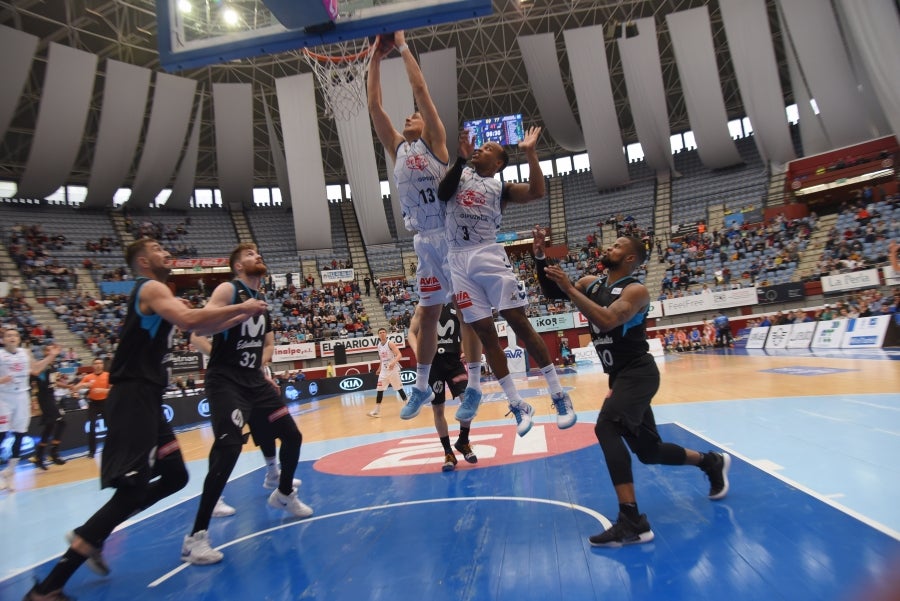 Illunbe es el escenario donde se miden estos dos equipos situados en la parte baja de la tabla. 