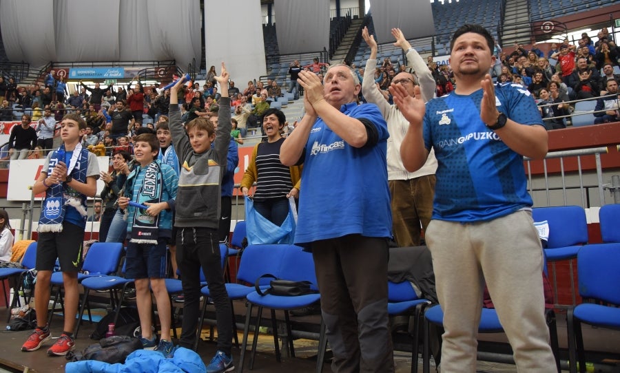 Illunbe es el escenario donde se miden estos dos equipos situados en la parte baja de la tabla. 