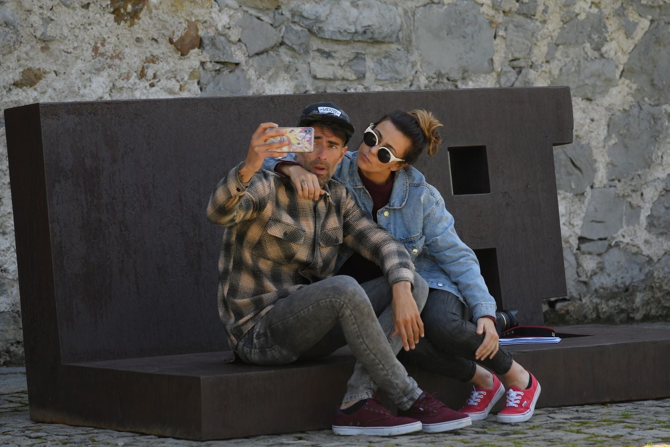 Los primeros visitantes han pasado por el nuevo Chillida Leku y han podido disfrutar, con el mejor tiempo posible, del Museo guipuzcoano.