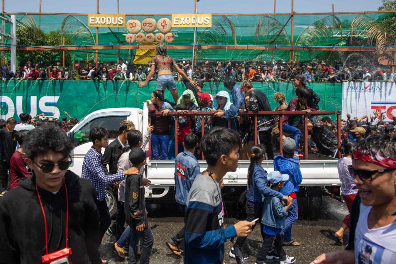 El Songkran o festival del agua, es una de las grandes festividades del budismo con la que se inicia el Año Nuevo tailandés.