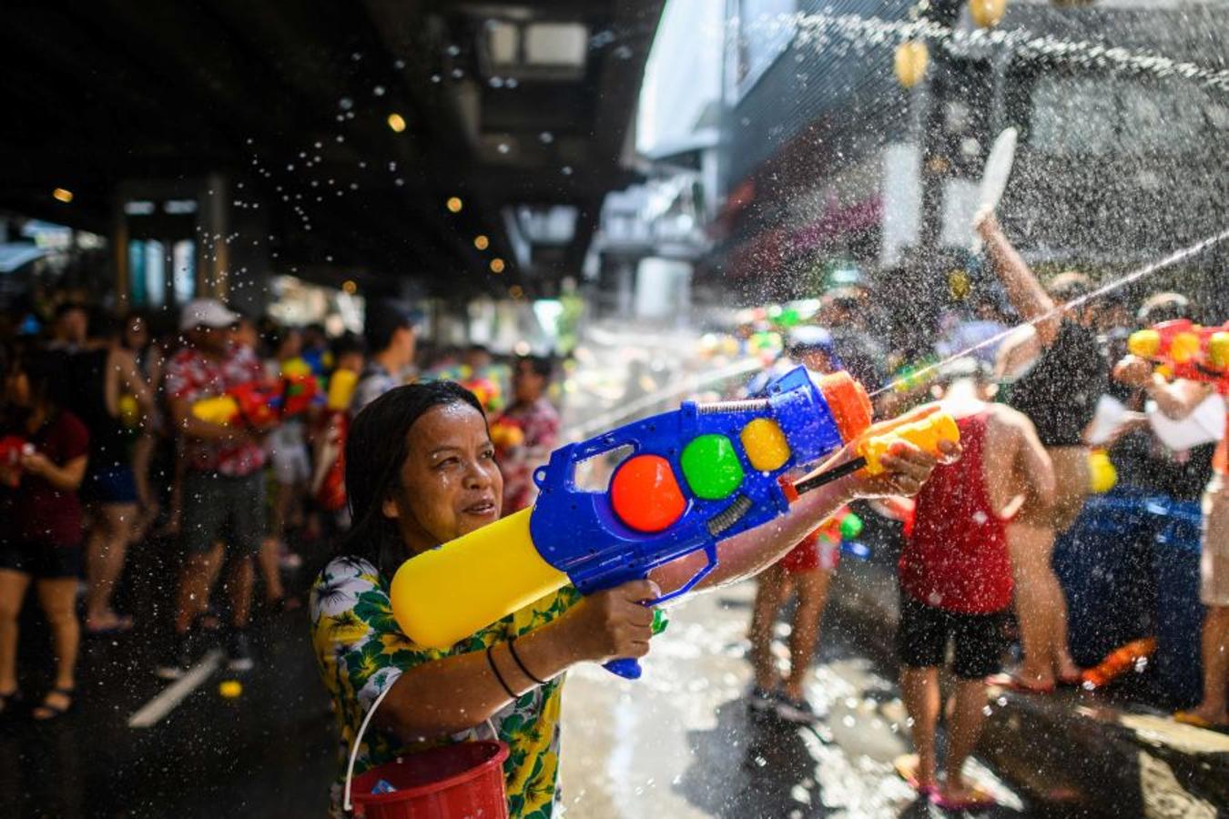 El Songkran o festival del agua, es una de las grandes festividades del budismo con la que se inicia el Año Nuevo tailandés.