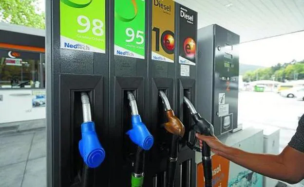 La diferencia de precio entre el diésel y la gasolina se cuadruplica en tres meses en Gipuzkoa