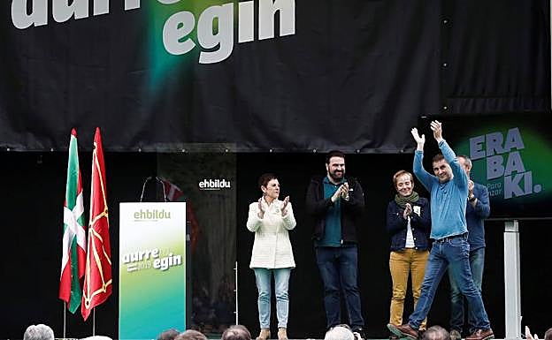 Otegi: «Nos jugamos muchas cosas en estas elecciones»