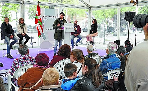Lander Martínez, durante el acto del Aberri Eguna ayer en Errenteria.
