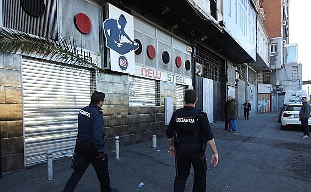 Exterior del 'afterhour'. 