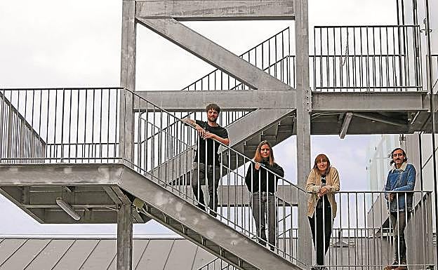 De izquierda a derecha, Mikel Benito (Lemy River), Sara Zozaya, Ana Barrantes (Node) y Iban Martín, 'Lemy River'. 