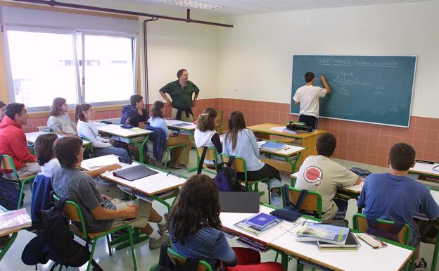 Alumnos en clase. 