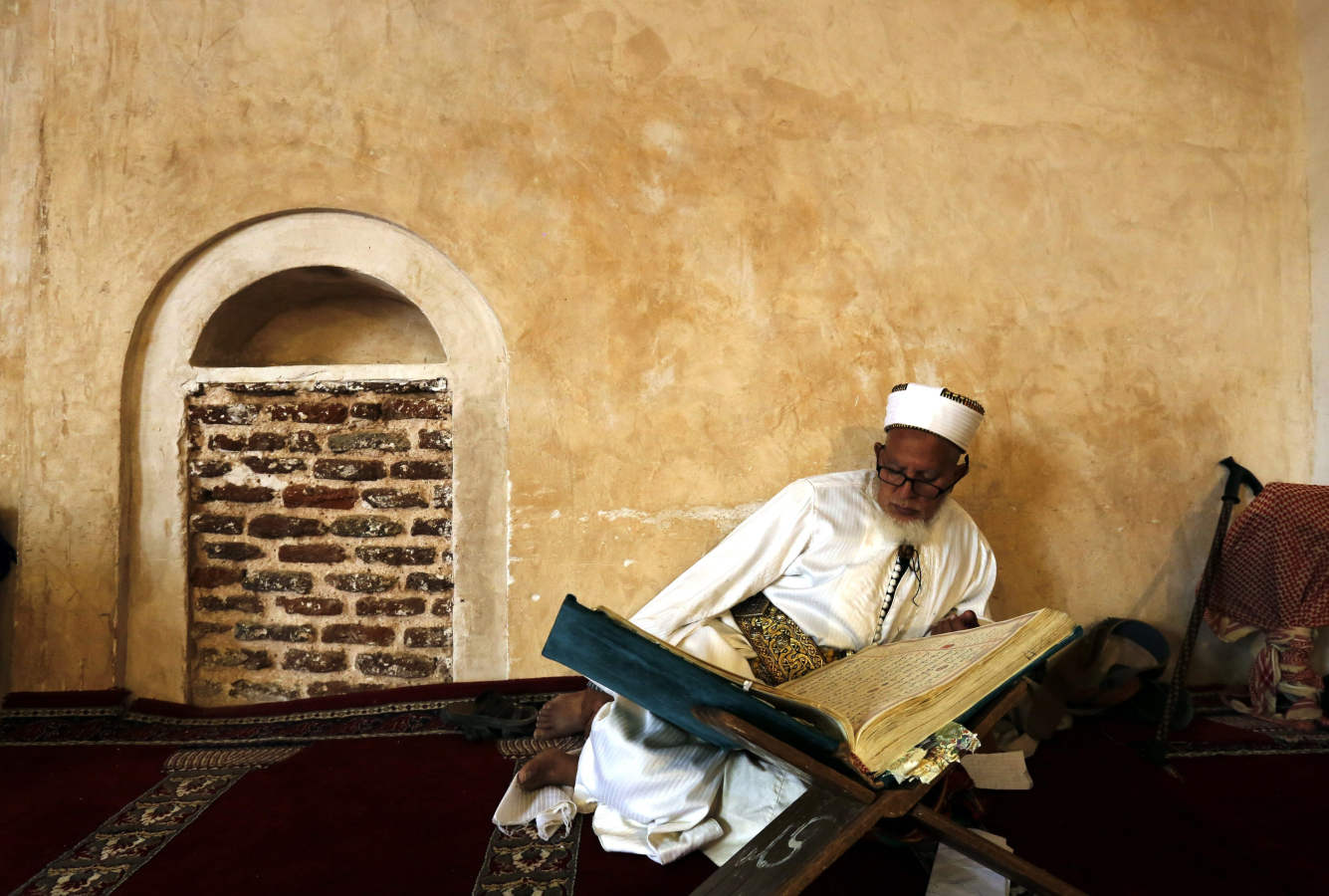 Millones de fieles de todo el mundo celebran el Ramadán, uno de los cinco pilares del islam y en el que los fieles deben abstenerse de comer, beber, fumar y mantener relaciones sexuales desde el alba hasta la puesta de sol. 