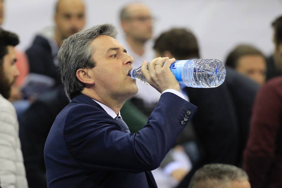 El GBC-Delteco ha perdido 77-87 ante el Baskonia en casa.