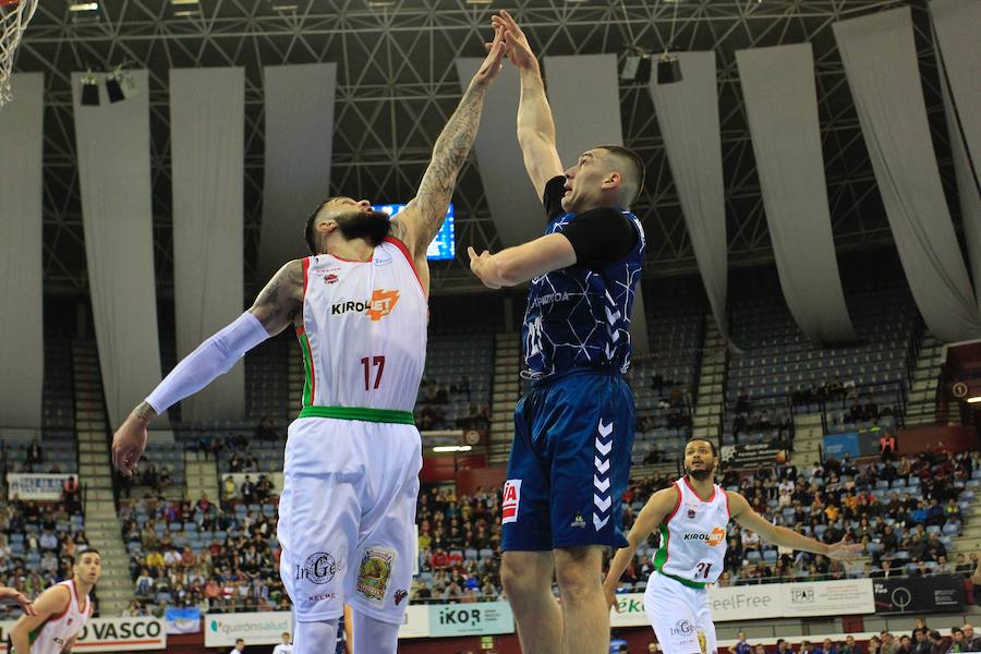 El GBC-Delteco ha perdido 77-87 ante el Baskonia en casa.
