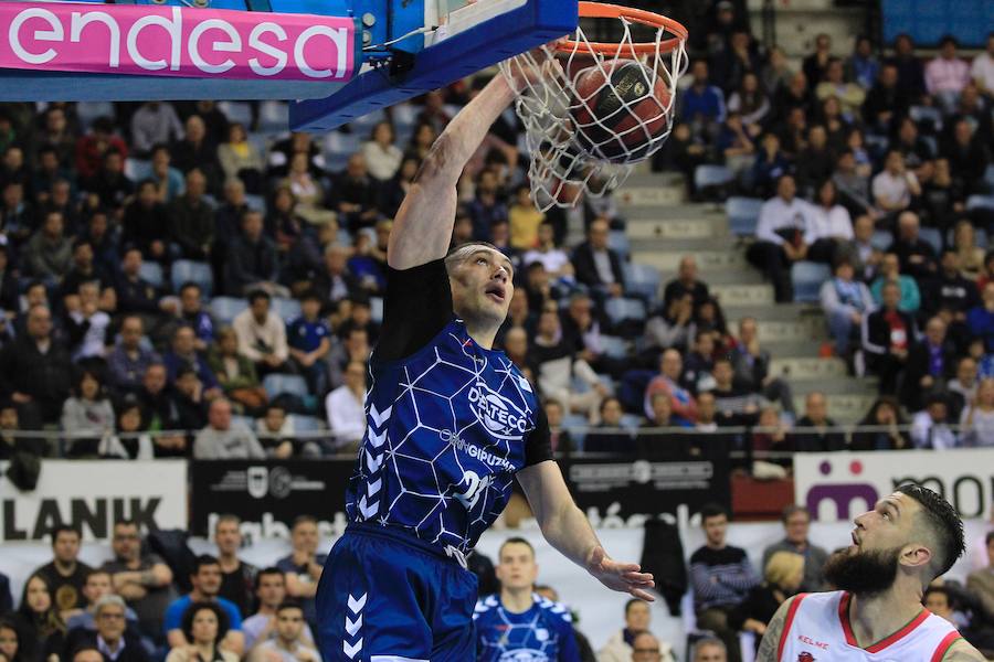 El GBC-Delteco ha perdido 77-87 ante el Baskonia en casa.