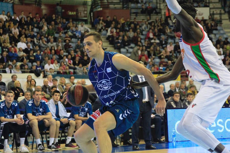 El GBC-Delteco ha perdido 77-87 ante el Baskonia en casa.