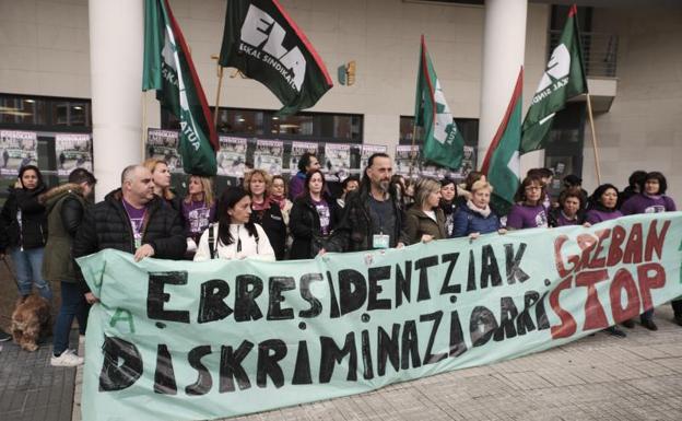 Trabajadores de las residencias de Gipuzkoa ponen fin a la última «tanda» de paros