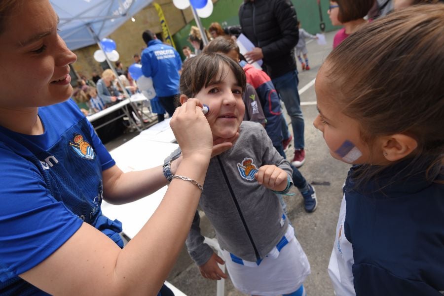 Niños y mayores se han acercado hasta la Trini para vivir la final de la Copa de la Reina 