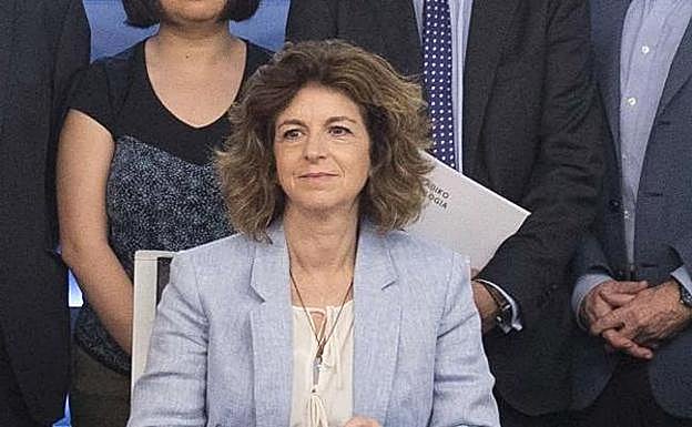 «Somos los primeros interesados en que el caso OPE se esclarezca», dice la consejera de Salud