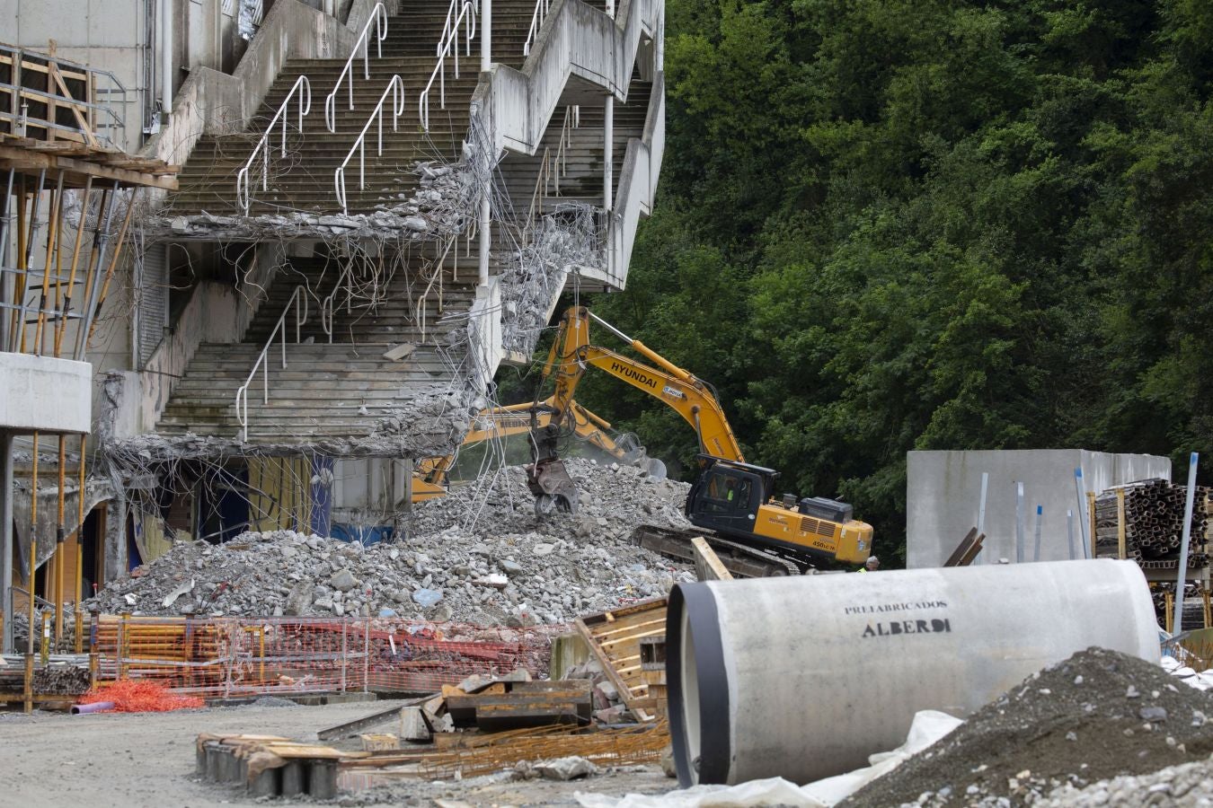 Fotos: Sin fútbol, las obras de Anoeta aceleran