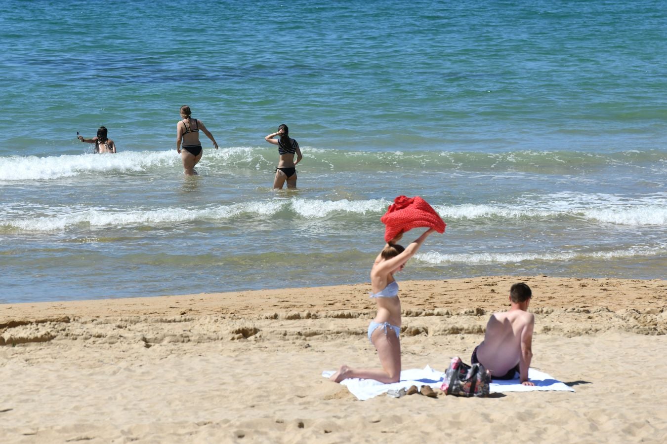 El sol luce en San Sebastián tras varias jornadas de lluvia