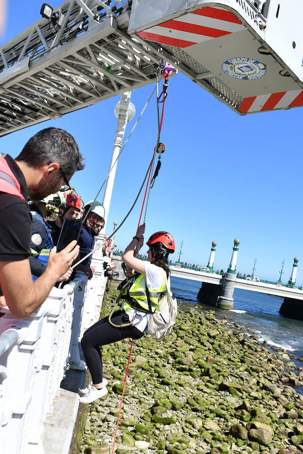 Fotos: Simulacro de incendio en el Teatro Victoria Eugenia