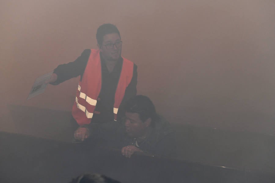 Fotos: Simulacro de incendio en el Teatro Victoria Eugenia