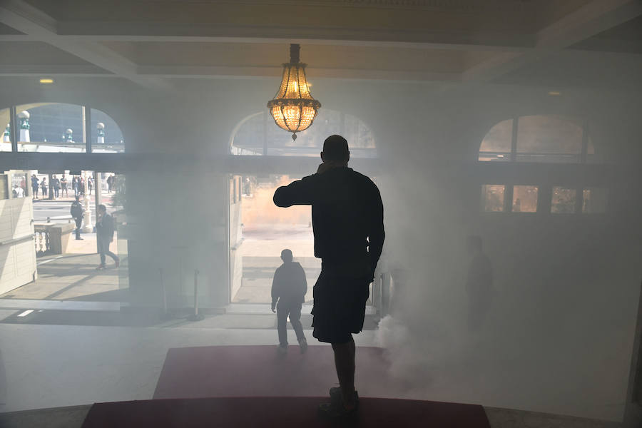 Fotos: Simulacro de incendio en el Teatro Victoria Eugenia