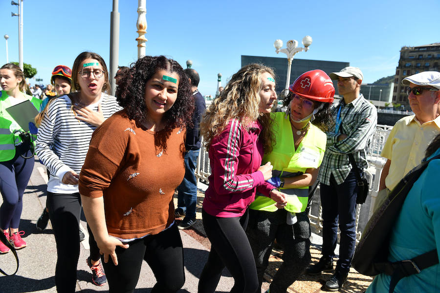 Fotos: Simulacro de incendio en el Teatro Victoria Eugenia
