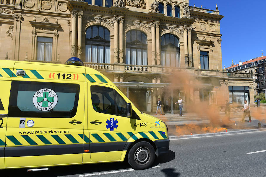 Fotos: Simulacro de incendio en el Teatro Victoria Eugenia