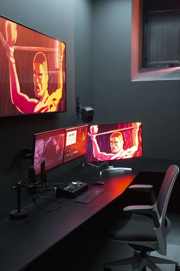 Las nuevas instalaciones de 2deo, en la primera planta de Tabakalera, han abierto sus puertas como una «nueva herramienta para impulsar la creación de productos de masa de éxito y en euskera», ha explicado Markel Olano, diputado general de Gipuzkoa, en el acto de inauguración de este laboratorio de audiovisuales.