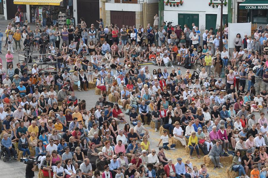 Basoka, el minifestival musical que todos los años se celebra entre los árboles del bosque de Miramón, se ha convertido en una de las citas ineludibles de Olatu Talka. Esta vez Basoka recupera su formato habitual con funciones con un marcado color folkie, 