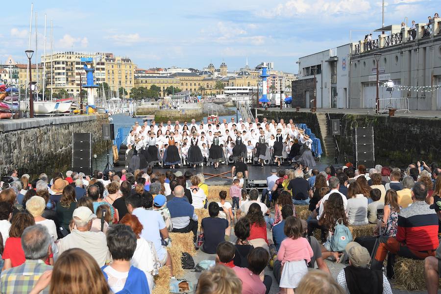 Basoka, el minifestival musical que todos los años se celebra entre los árboles del bosque de Miramón, se ha convertido en una de las citas ineludibles de Olatu Talka. Esta vez Basoka recupera su formato habitual con funciones con un marcado color folkie, 