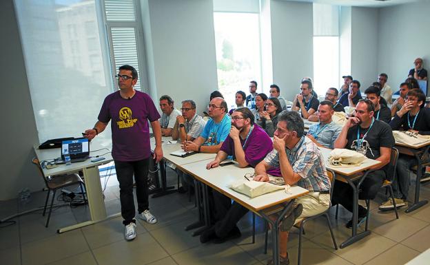 Las aulas de Mondragon Unibertsitatea acogieron ayer las ponencias de la WordCamp Irun . 