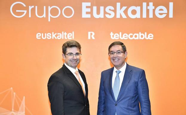 Alberto García Erauzkin, presidente del grupo Euskaltel, y José Miguel García Fernández, nuevo consejero delegado. 