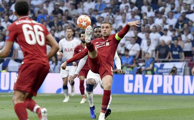 Henderson, en una acción de la final de la Champions entre Liverpool y Tottenham. 