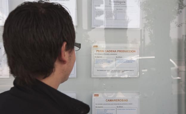 La contratación indefinida entre menores de 25 pincha en Euskadi